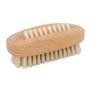 Nagelbürste mit schräggestellter oberer Borstenreihe